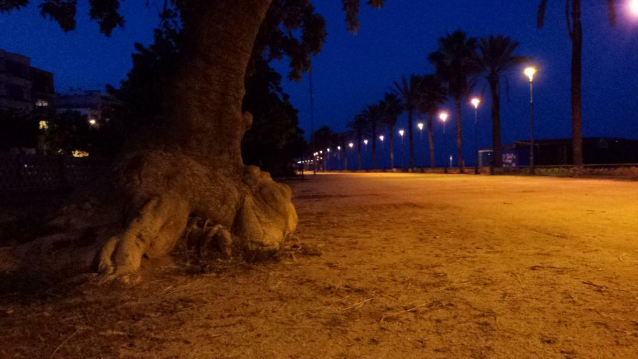 White Stones Beach In Sant Pol De Mar Exterior foto